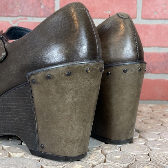 Dansko Fanny Studded Gray and Brown Taupe Maryjane Wedge 9.5 - Picture 9 of 16